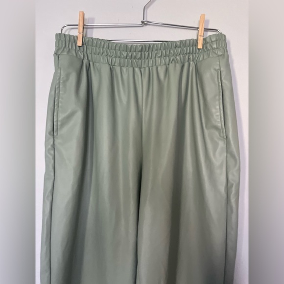 Fabletics Vegan Leather High-Waisted Pant - Picture 4 of 8